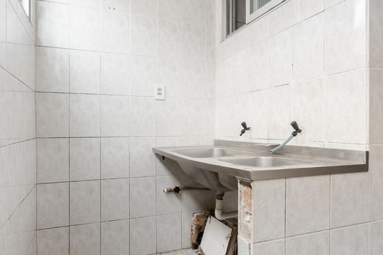 Cozinha e Área de Serviço de apartamento à venda com 2 quartos, 57m² em Rubem Berta, Porto Alegre