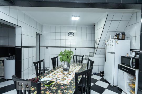 Cozinha de casa à venda com 4 quartos, 350m² em Vila Tolstoi, São Paulo
