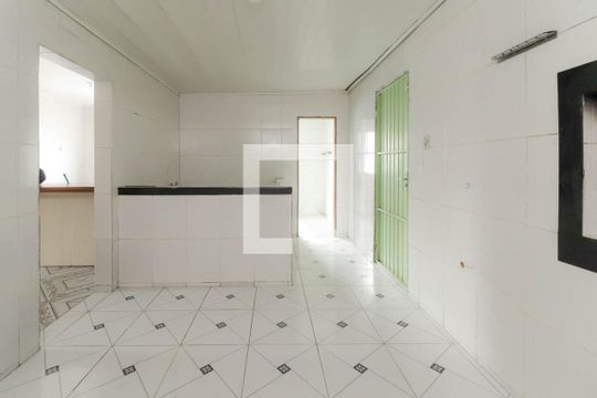 Cozinha
 de casa para alugar com 2 quartos, 120m² em Vicentina, São Leopoldo