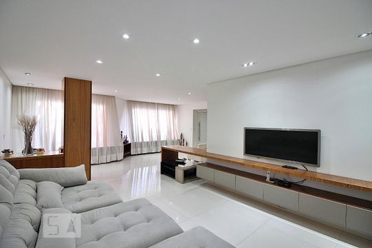 Sala de casa para alugar com 3 quartos, 340m² em Anchieta, São Bernardo do Campo