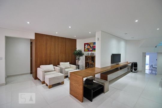 Sala de casa para alugar com 3 quartos, 340m² em Anchieta, São Bernardo do Campo