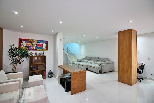 Sala de casa para alugar com 3 quartos, 340m² em Anchieta, São Bernardo do Campo