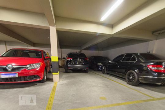 Garagem de apartamento à venda com 3 quartos, 74m² em Cristo Redentor, Porto Alegre