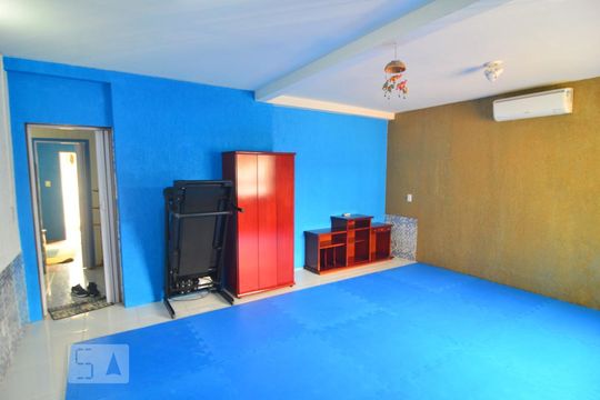 Casa 2 - Quarto 1 de casa para alugar com 4 quartos, 328m² em Igara, Canoas