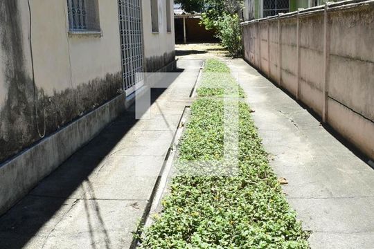 Garagem de apartamento para alugar com 2 quartos, 57m² em Campo Grande, Rio de Janeiro