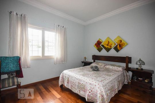Suíte 1 de casa para alugar com 5 quartos, 350m² em Jardim Londrina, São Paulo