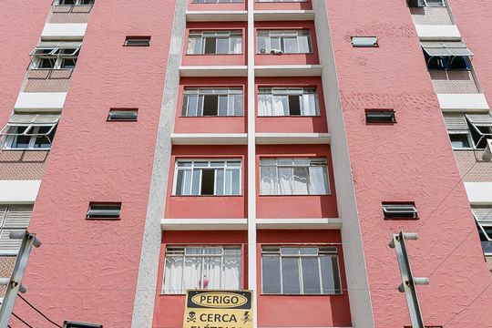 Fachada de apartamento à venda com 2 quartos, 67m² em Vila Madalena, São Paulo