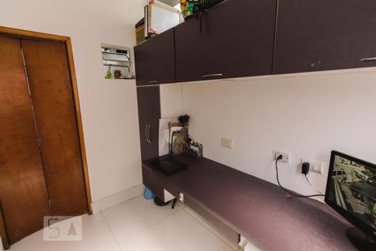 Escritório de casa à venda com 2 quartos, 150m² em Barra Funda, São Paulo