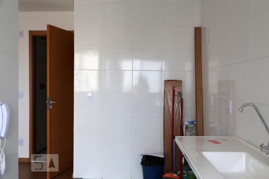 Cozinha de apartamento à venda com 2 quartos, 44m² em Parque Reboucas, São Paulo