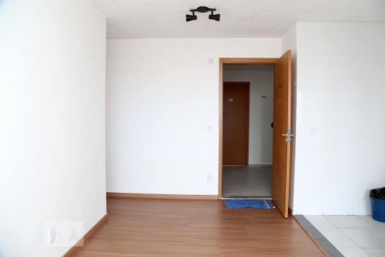 Sala de apartamento à venda com 2 quartos, 44m² em Parque Reboucas, São Paulo