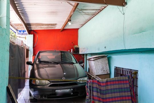 Garagem de casa para alugar com 2 quartos, 80m² em Pestana, Osasco