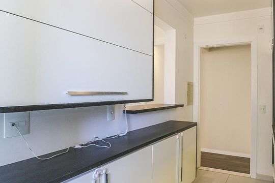 Cozinha de apartamento para alugar com 3 quartos, 72m² em Cidade dos Bandeirantes, São Paulo