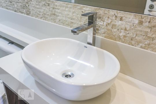 Banheiro de apartamento para alugar com 3 quartos, 72m² em Cidade dos Bandeirantes, São Paulo