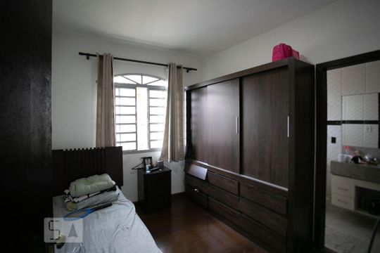 Quarto Suíte 1 de casa à venda com 4 quartos, 378m² em Santa Amélia, Belo Horizonte