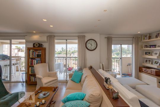 Sala de apartamento à venda com 3 quartos, 156m² em Santo Amaro, São Paulo
