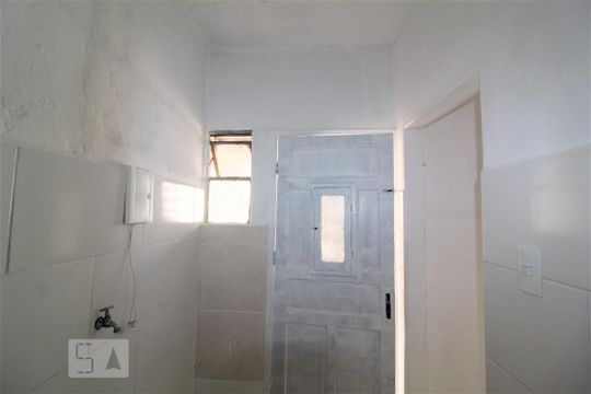 Área serviço de casa para alugar com 1 quarto, 40m² em Rudge Ramos, São Bernardo do Campo