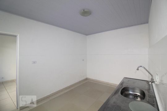 Cozinha de casa para alugar com 1 quarto, 40m² em Rudge Ramos, São Bernardo do Campo