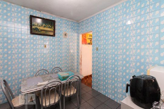 Cozinha de casa à venda com 3 quartos, 150m² em Vila Antonieta, São Paulo