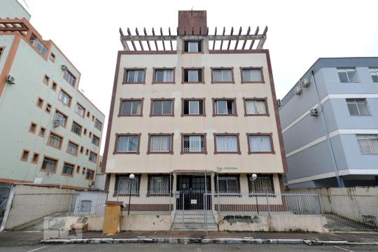 Fachada de kitnet/studio para alugar com 1 quarto, 30m² em Kobrasol, São José