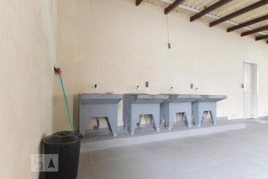 Área comum - Lavanderia de kitnet/studio para alugar com 1 quarto, 30m² em Kobrasol, São José