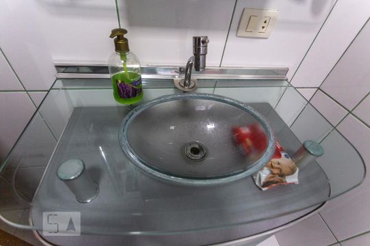 Pia de casa à venda com 4 quartos, 260m² em Alves Dias, São Bernardo do Campo