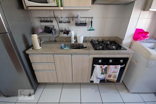 Cozinha de apartamento para alugar com 2 quartos, 47m² em Conceição, Osasco