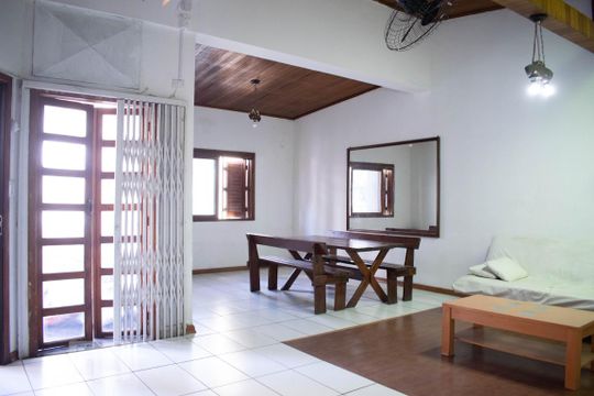 Copa de casa para alugar com 6 quartos, 288m² em Centro Histórico, Porto Alegre