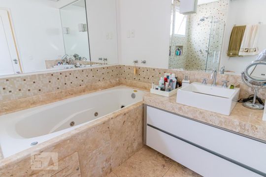 Banheiro da Suíte 2 de apartamento à venda com 3 quartos, 265m² em Jardim Vila Mariana, São Paulo