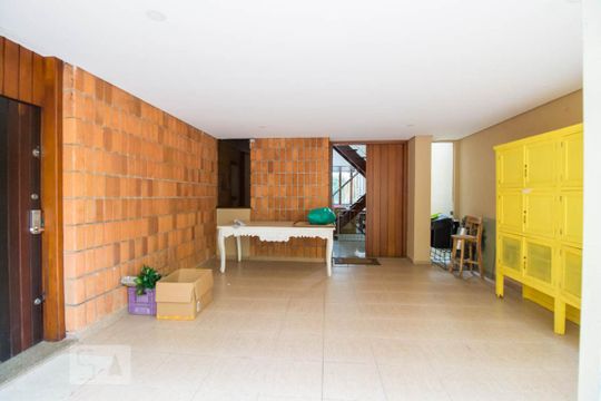 Garagem de casa para alugar com 3 quartos, 300m² em Jardim Vila Mariana, São Paulo