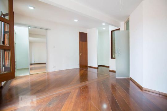 Suíte 1 de casa para alugar com 3 quartos, 300m² em Jardim Vila Mariana, São Paulo