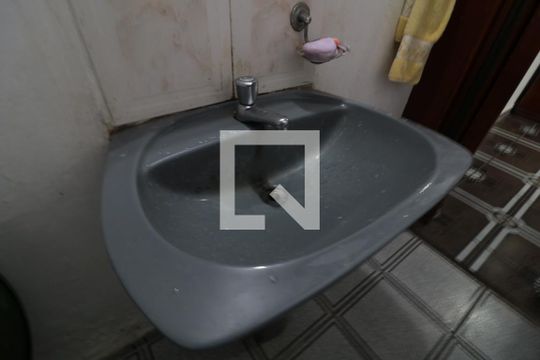 Lavabo de casa à venda com 3 quartos, 182m² em Catumbi, São Paulo