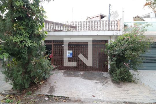 Fachada de casa à venda com 3 quartos, 182m² em Catumbi, São Paulo