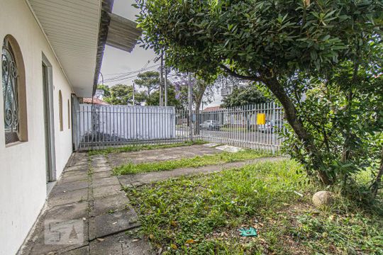Jardim de casa para alugar com 2 quartos, 70m² em Guabirotuba, Curitiba