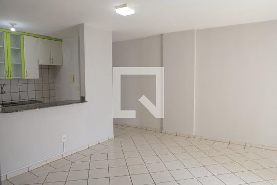 Sala  de apartamento para alugar com 2 quartos, 58m² em Residencial Eldorado, Goiânia
