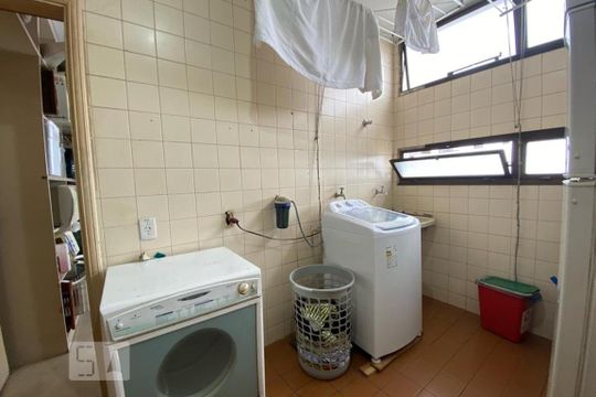 Área de Serviço de apartamento à venda com 3 quartos, 650m² em Vila Morumbi, São Paulo