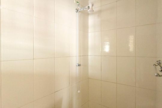 Banheiro de kitnet/studio para alugar com 1 quarto, 28m² em Brás, São Paulo