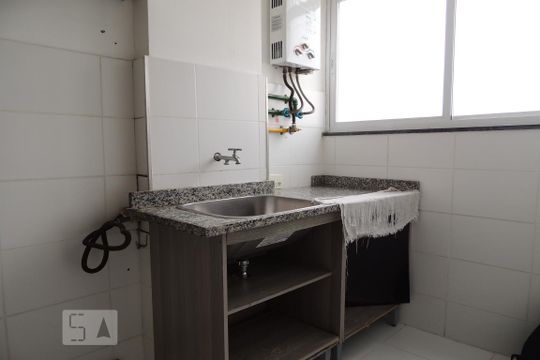 Área de Serviço de apartamento para alugar com 2 quartos, 47m² em Taquara, Rio de Janeiro