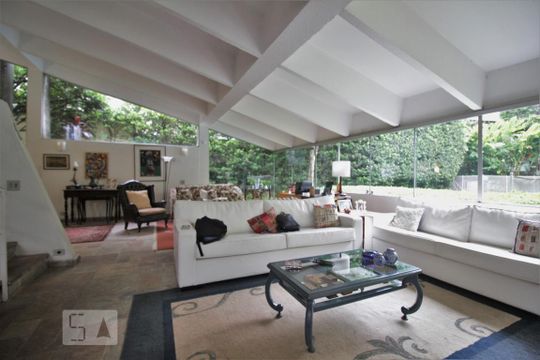 Sala de casa à venda com 4 quartos, 250m² em Jardim Guedala, São Paulo