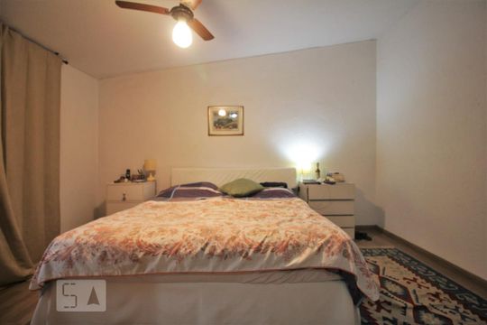 Suíte 1 de casa à venda com 4 quartos, 250m² em Jardim Guedala, São Paulo