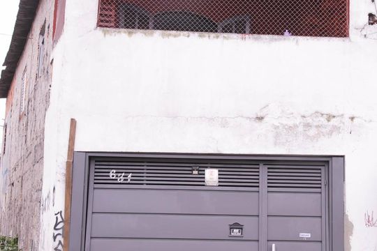 Fachada de casa à venda com 3 quartos, 120m² em Vila Jacuí, São Paulo