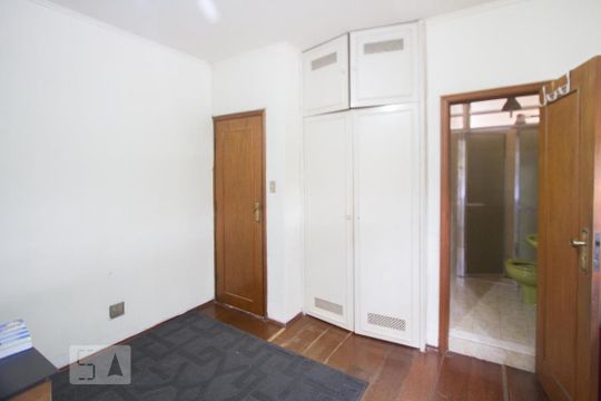 Suíte 1 de casa à venda com 5 quartos, 400m² em Campo Belo, São Paulo