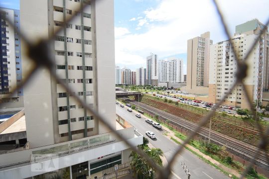 Vista do Quarto 2 de apartamento para alugar com 2 quartos, 70m² em Sul (águas Claras), Brasília