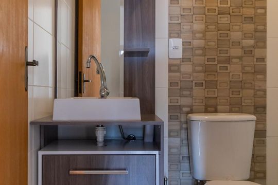 Banheiro de apartamento para alugar com 2 quartos, 74m² em Ideal, Novo Hamburgo