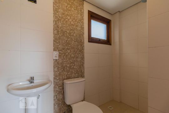 Banheiro de apartamento para alugar com 2 quartos, 74m² em Ideal, Novo Hamburgo