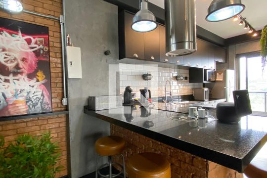 Cozinha de apartamento à venda com 1 quarto, 50m² em Bethaville I, Barueri