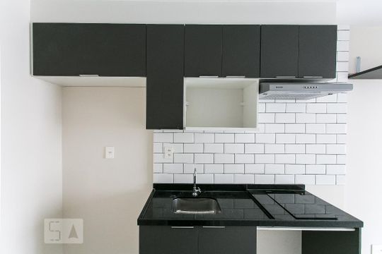 Cozinha de apartamento para alugar com 1 quarto, 27m² em Tatuapé, São Paulo