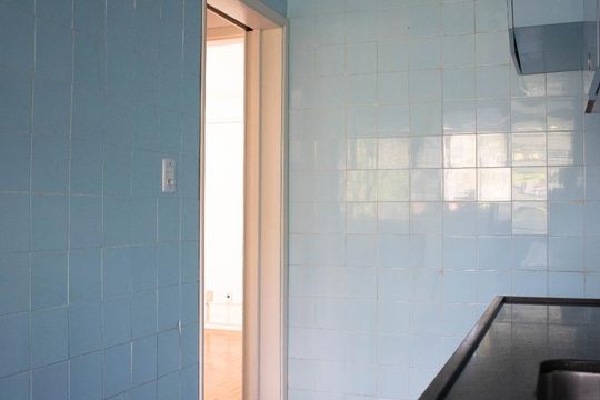 Cozinha de apartamento à venda com 1 quarto, 75m² em Centro Histórico, Porto Alegre