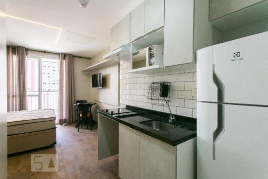 Cozinha de kitnet/studio para alugar com 1 quarto, 30m² em Tatuapé, São Paulo
