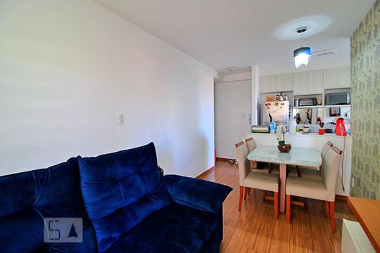 Sala de apartamento para alugar com 2 quartos, 46m² em Parque João Ramalho, Santo André