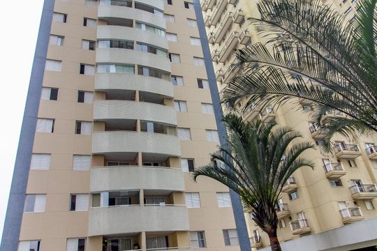 Fachada do bloco de apartamento para alugar com 2 quartos, 58m² em Vila Gomes Cardim, São Paulo